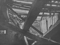 Zniszczony dom przy ul. Teatralnej / źródło: Tygodnik Ilustrowany 1920 r. nr 39 s. 743