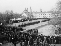 Dekoracja obrońców Płocka, 10 kwietnia 1921 r., fot. ze zbiorów F. Olkowskiego